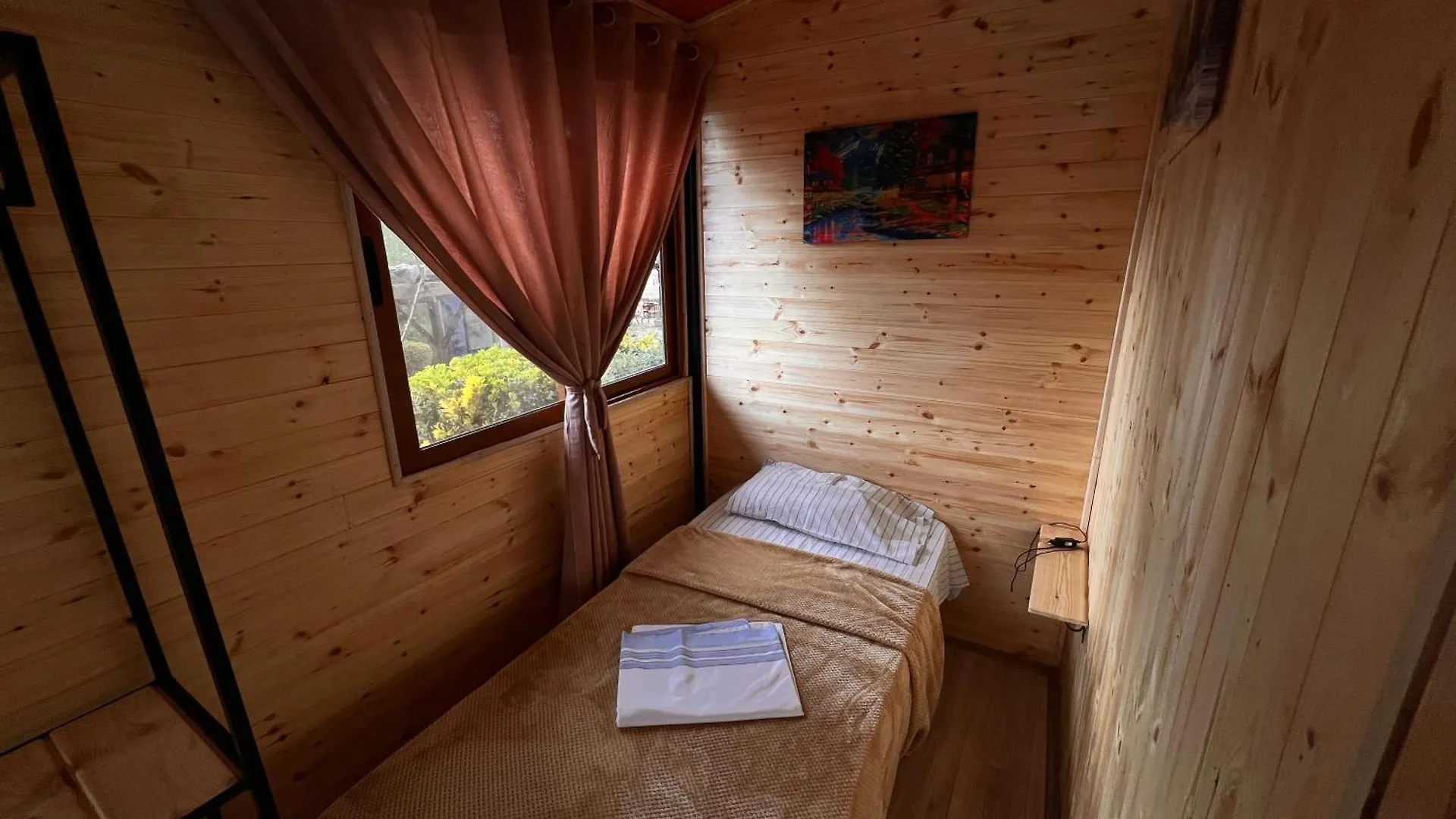 Wooden Home Nesti Krujë Albania